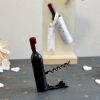 Szülőköszöntő ajándék egyedi feliratú miniatűr borospalackkal